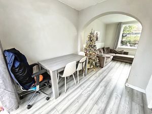 Dining Area- click for photo gallery